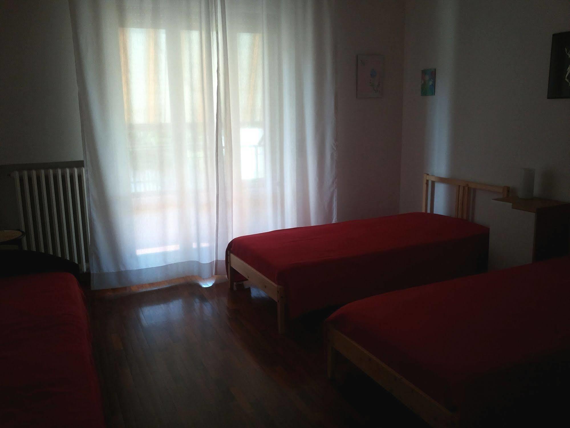 Appartamento Montessori Castelfidardo Bagian luar foto